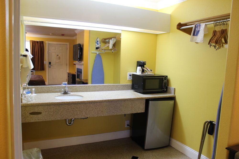 Surestay By Western Monterey Hotel Seaside