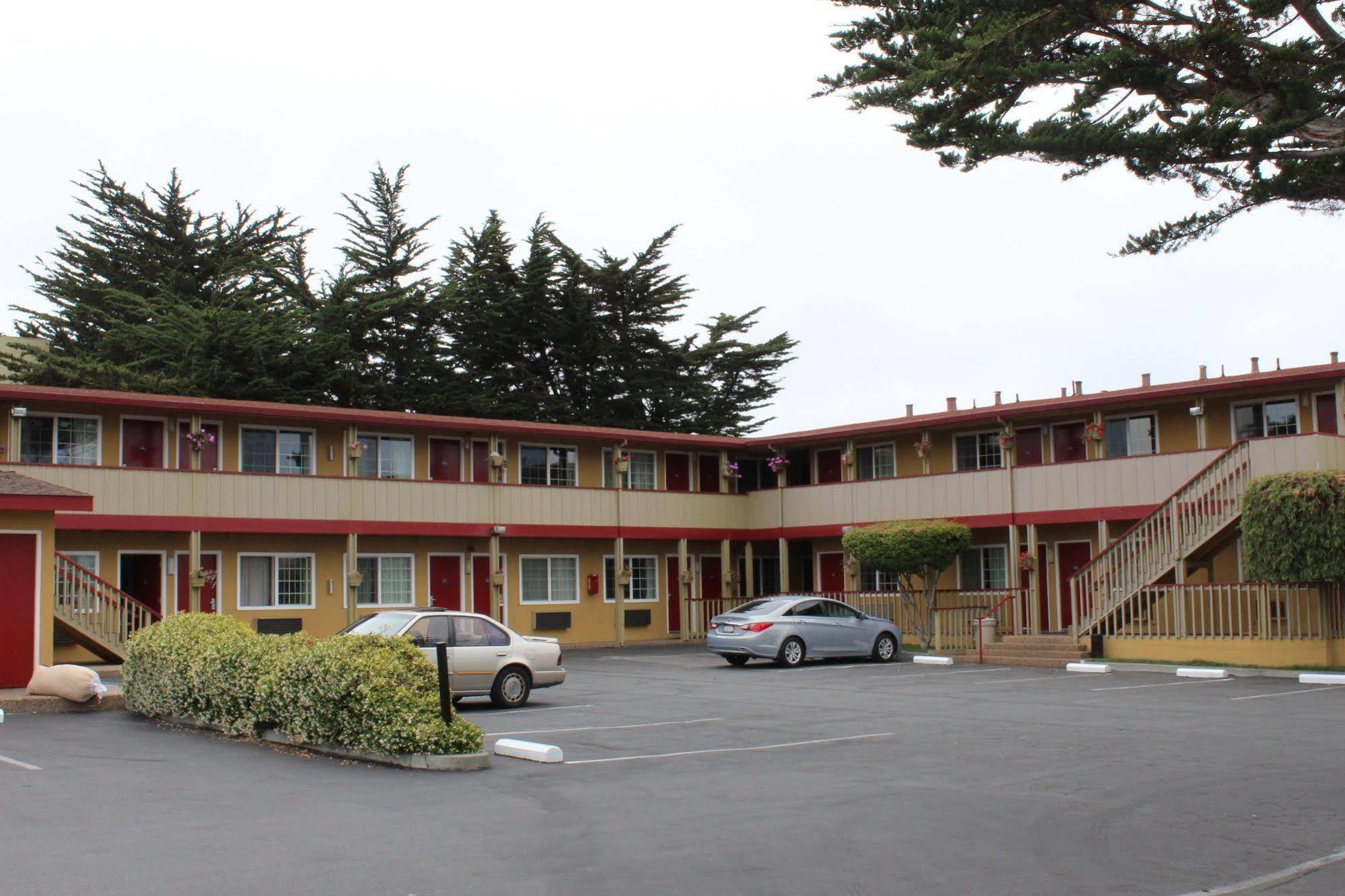 Surestay By Western Monterey Hotel 3*