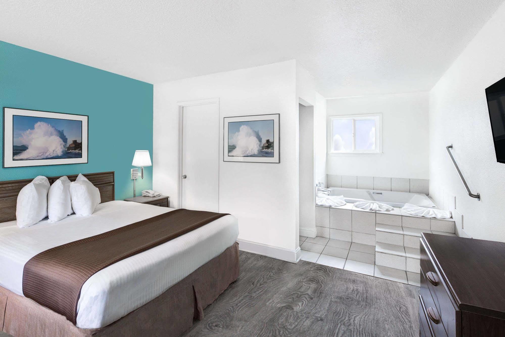 Surestay By Western Monterey
